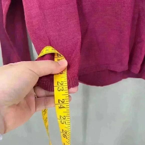 August Silk Knit Sweater Womens Large Cozy Soft Elevated Basic Minimalist Classy - Picture 7 of 9